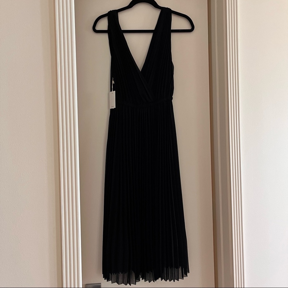 Beautiful black cocktail dress - brand new from Aritzia